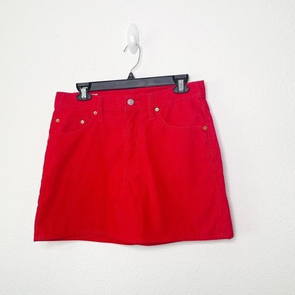 Levi’s Premium Women’s Red Corduroy White Tab Straight Mini Skirt Size 29 - Picture 1 of 13